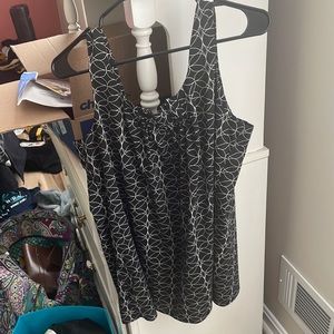 Black and white tank